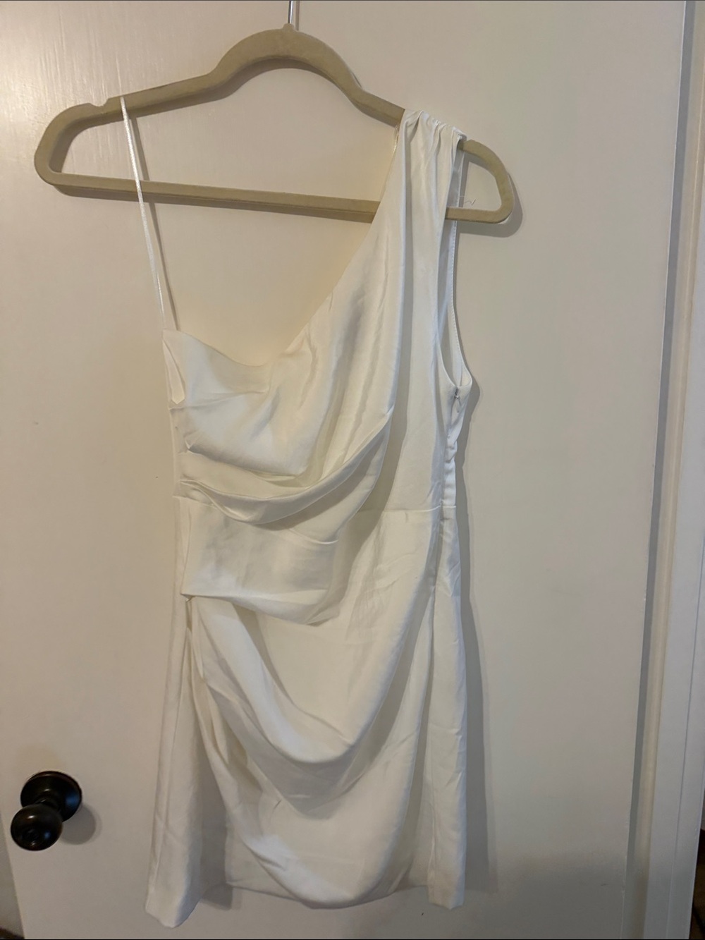 DO+BE Medium White One-Shoulder Draped Mini Dress